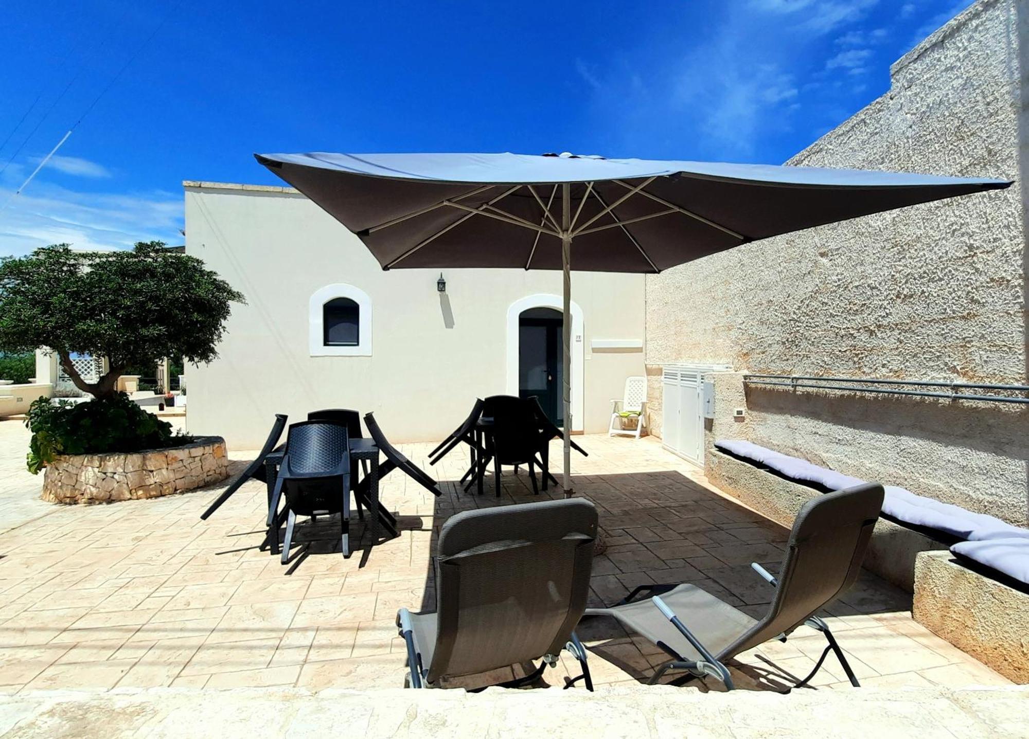 I Due Carrubi Villa Ostuni Luaran gambar